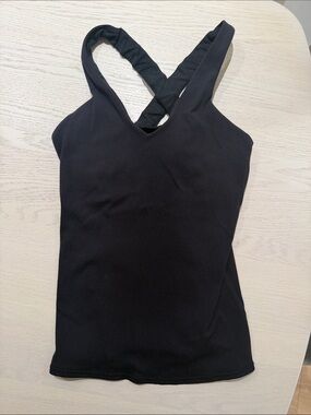 Women's Black Cross-Back Tank Top - Classic Stretch